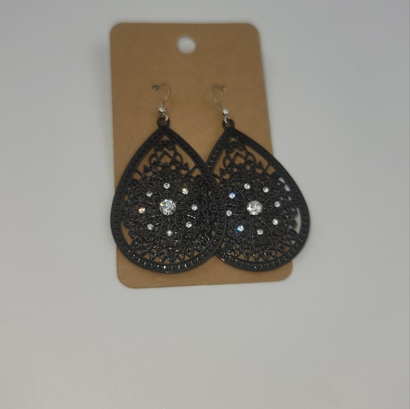 Ebony Filigree teardrop diamond rhinestone dangling earrings - Picture 4 of 6